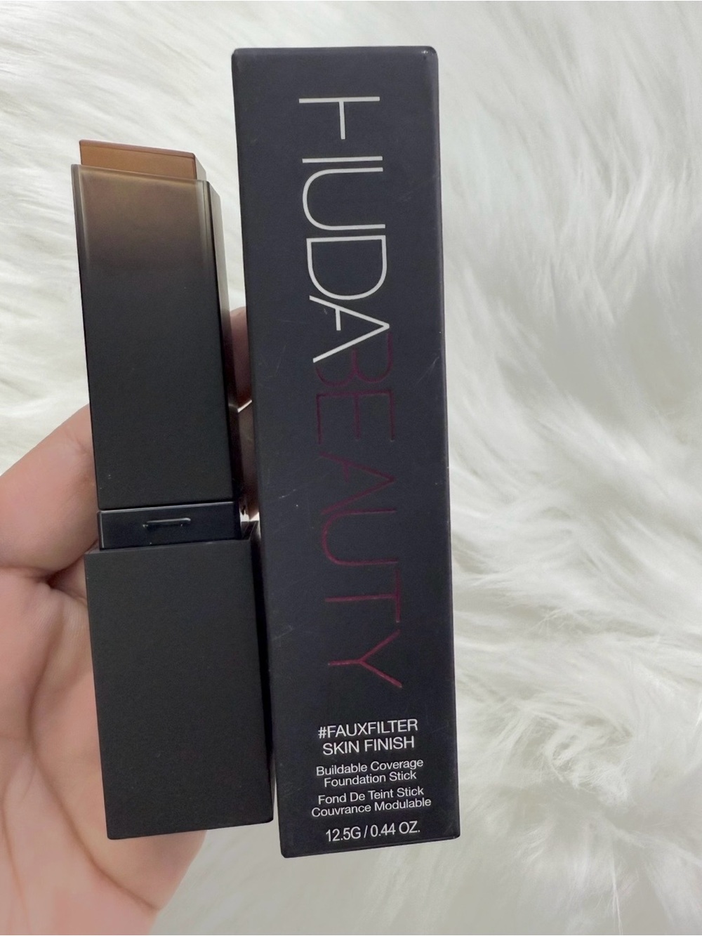 HUDA Beauty Fauxfilter Skin Finish “Cinnamon” Foundation Cream Stick